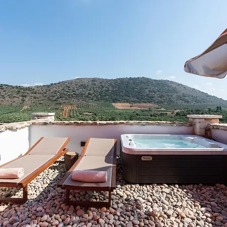 Lameriana Luxury Village Апарт-отель 3*